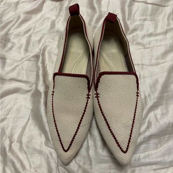 Vivaia Shoes - Picture 1 of 2